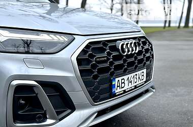 Позашляховик / Кросовер Audi Q5 2020 в Києві