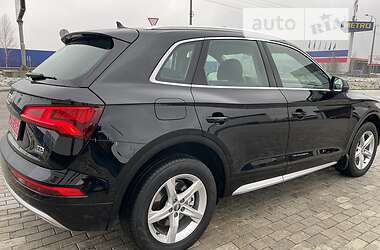 Внедорожник / Кроссовер Audi Q5 2018 в Ровно