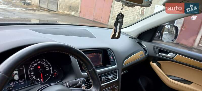 Внедорожник / Кроссовер Audi Q5 2012 в Лозовой