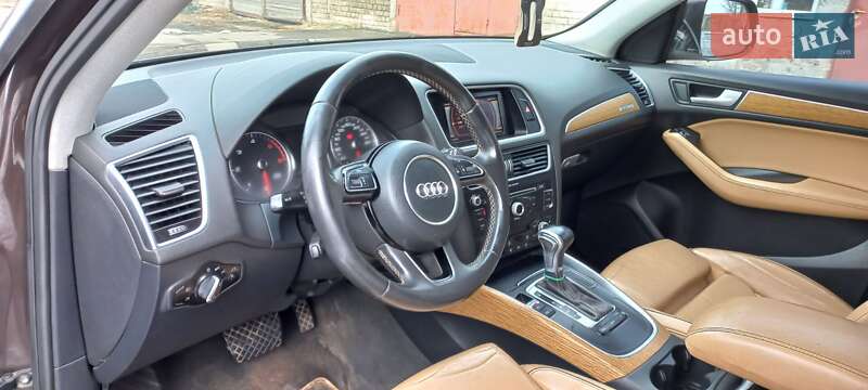 Внедорожник / Кроссовер Audi Q5 2012 в Лозовой