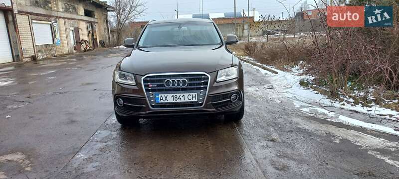Внедорожник / Кроссовер Audi Q5 2012 в Лозовой