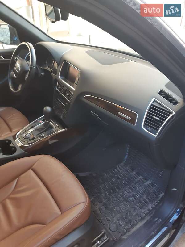 Внедорожник / Кроссовер Audi Q5 2011 в Львове