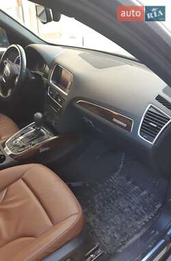 Внедорожник / Кроссовер Audi Q5 2011 в 