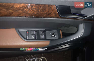 Внедорожник / Кроссовер Audi Q5 2018 в 