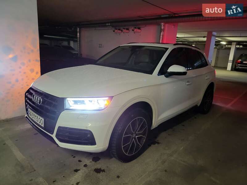 Внедорожник / Кроссовер Audi Q5 2017 в Киеве