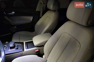 Внедорожник / Кроссовер Audi Q5 2017 в 