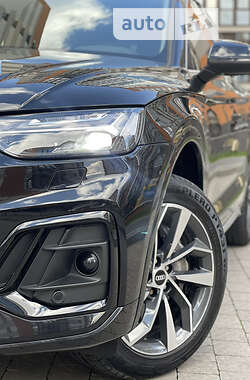 Внедорожник / Кроссовер Audi Q5 2020 в 