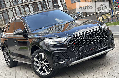 Внедорожник / Кроссовер Audi Q5 2020 в 