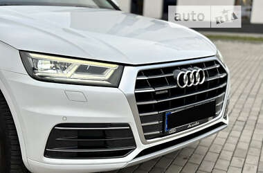 Внедорожник / Кроссовер Audi Q5 2018 в 