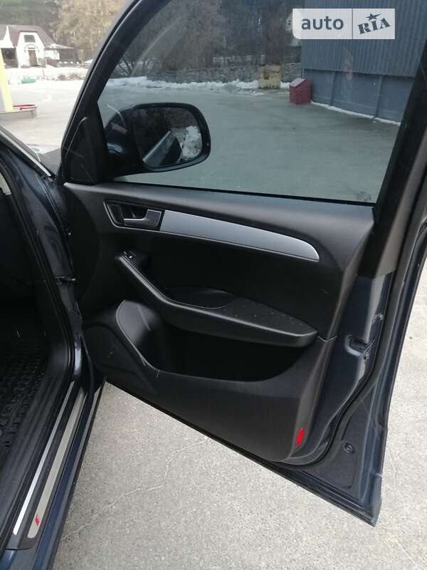 Внедорожник / Кроссовер Audi Q5 2012 в Василькове