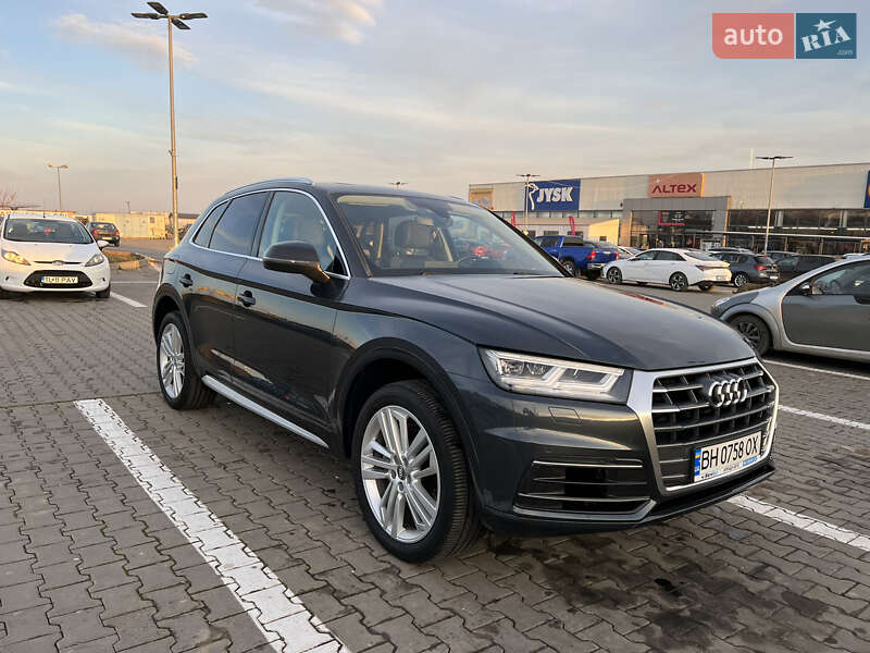 Внедорожник / Кроссовер Audi Q5 2018 в Одессе