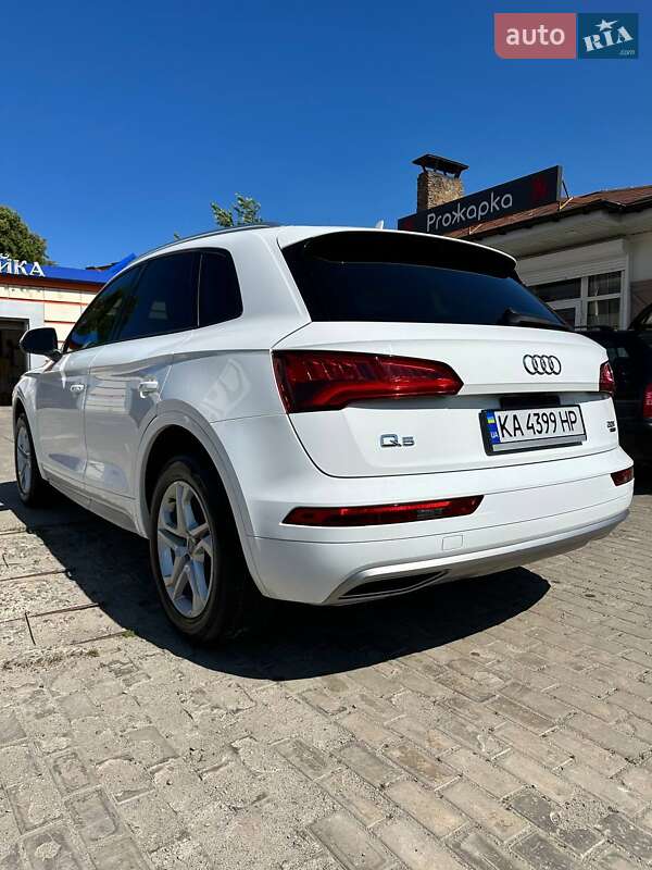 Позашляховик / Кросовер Audi Q5 2018 в Харкові