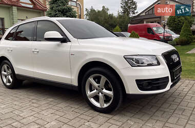 Внедорожник / Кроссовер Audi Q5 2012 в Черновцах