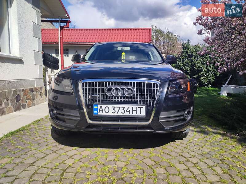 Внедорожник / Кроссовер Audi Q5 2012 в Мукачево