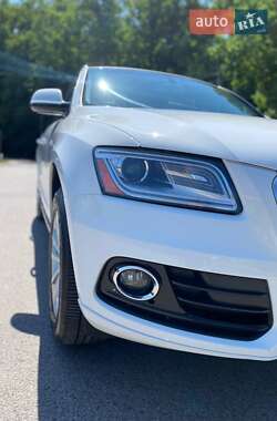 Внедорожник / Кроссовер Audi Q5 2015 в 