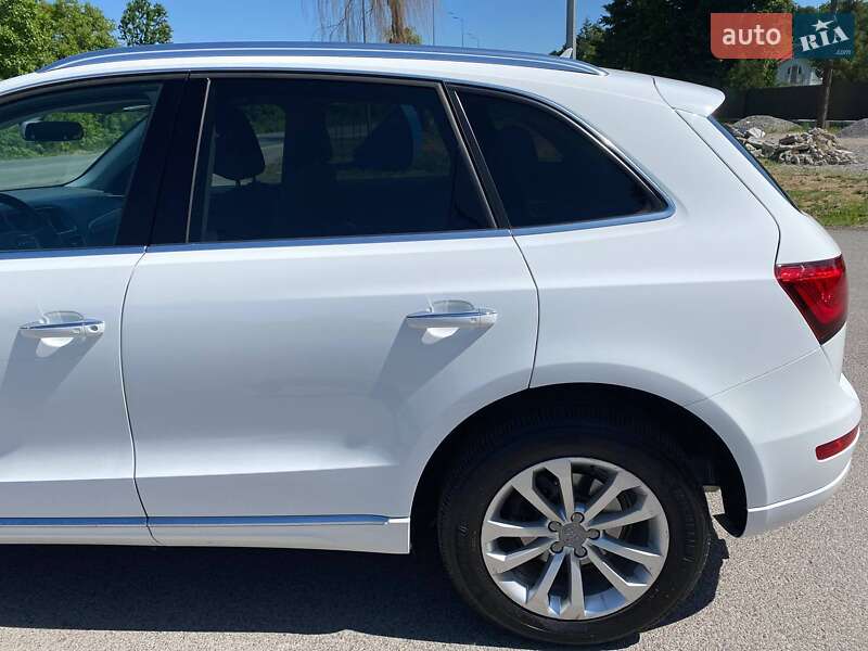 Позашляховик / Кросовер Audi Q5 2015 в Вінниці