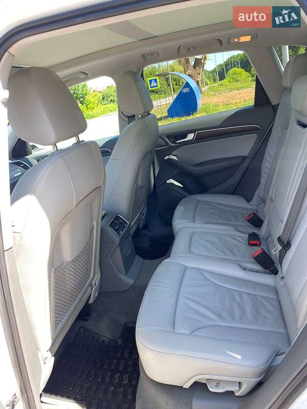Позашляховик / Кросовер Audi Q5 2015 в Вінниці