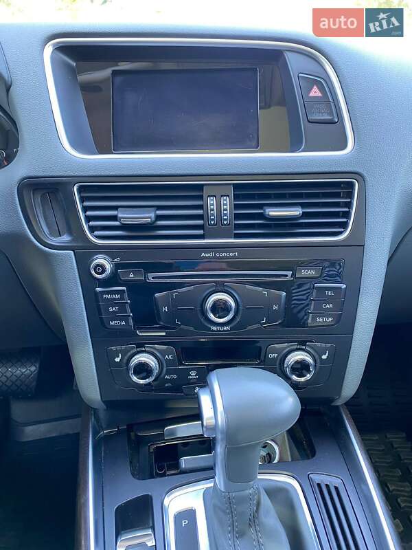 Позашляховик / Кросовер Audi Q5 2015 в Вінниці