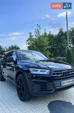 Внедорожник / Кроссовер Audi Q5 2017 в 