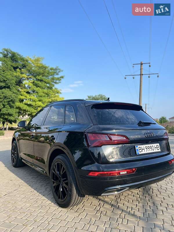 Внедорожник / Кроссовер Audi Q5 2017 в Одессе