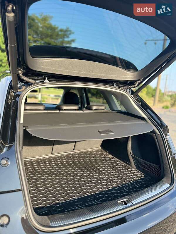 Внедорожник / Кроссовер Audi Q5 2017 в Одессе