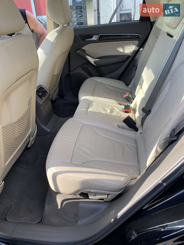 Внедорожник / Кроссовер Audi Q5 2012 в Днепре