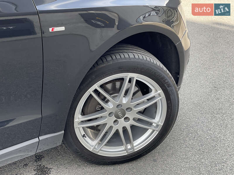 Внедорожник / Кроссовер Audi Q5 2010 в Киеве