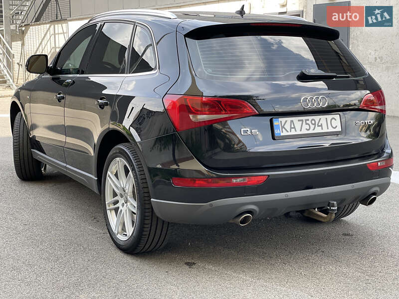 Внедорожник / Кроссовер Audi Q5 2010 в Киеве