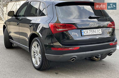 Внедорожник / Кроссовер Audi Q5 2010 в Киеве