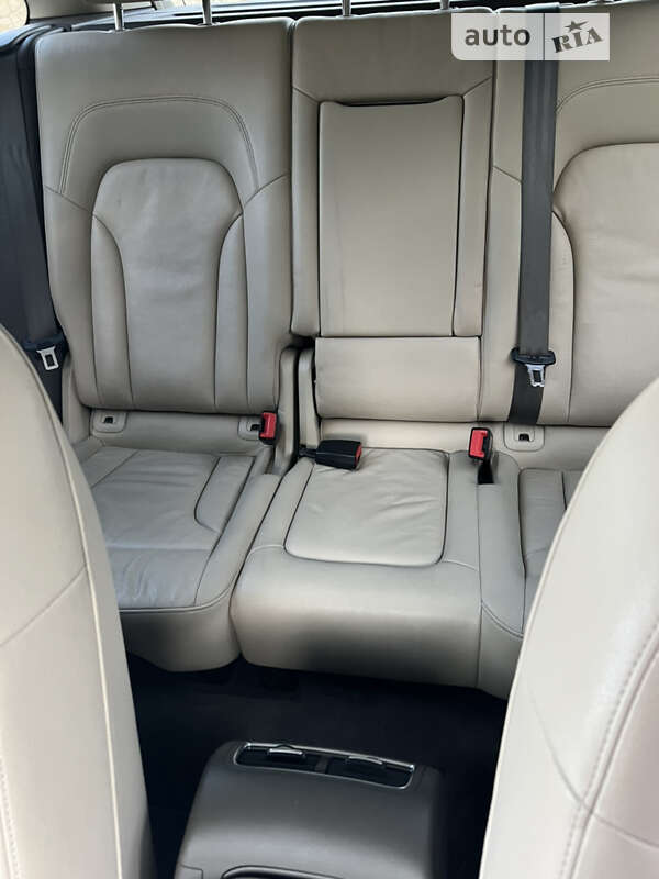 Внедорожник / Кроссовер Audi Q5 2013 в Тернополе