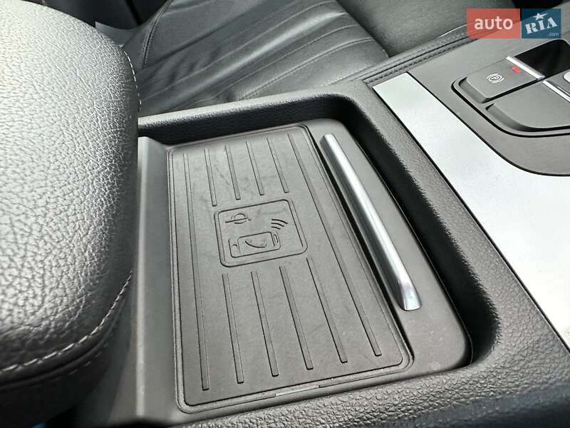 Внедорожник / Кроссовер Audi Q5 2020 в Львове