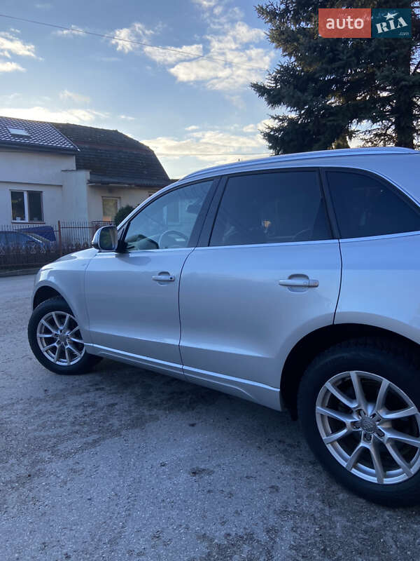 Позашляховик / Кросовер Audi Q5 2012 в Хмельницькому