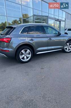 Внедорожник / Кроссовер Audi Q5 2019 в 