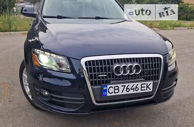 Внедорожник / Кроссовер Audi Q5 2010 в Чернигове