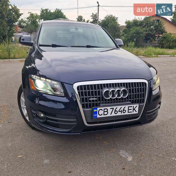 Внедорожник / Кроссовер Audi Q5 2010 в Чернигове