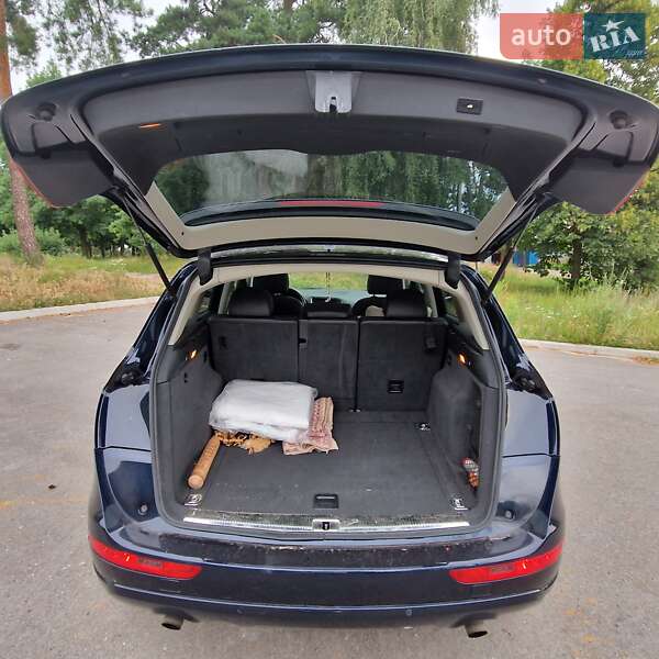 Внедорожник / Кроссовер Audi Q5 2010 в Чернигове