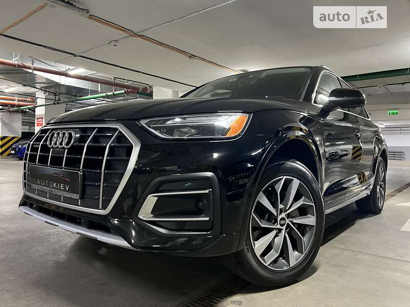 Внедорожник / Кроссовер Audi Q5 2020 в 