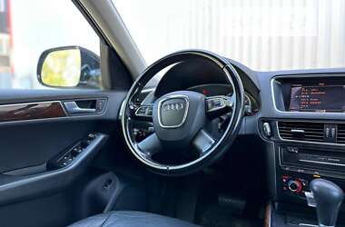 Позашляховик / Кросовер Audi Q5 2011 в 