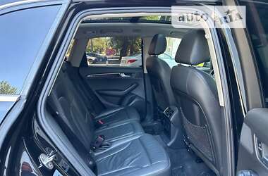 Позашляховик / Кросовер Audi Q5 2011 в 