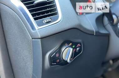 Позашляховик / Кросовер Audi Q5 2011 в 