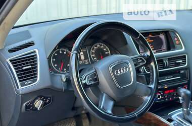 Позашляховик / Кросовер Audi Q5 2011 в 