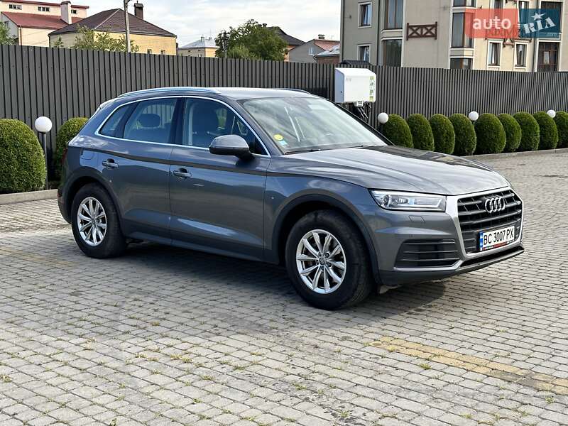 Внедорожник / Кроссовер Audi Q5 2020 в Львове