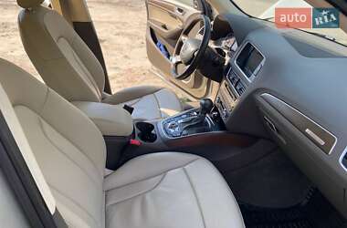 Позашляховик / Кросовер Audi Q5 2016 в 