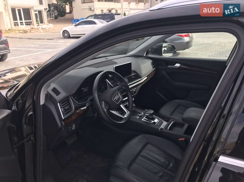 Внедорожник / Кроссовер Audi Q5 2018 в Одессе