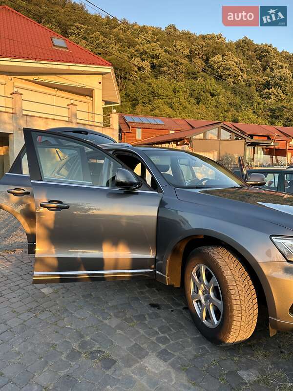 Внедорожник / Кроссовер Audi Q5 2016 в Виноградове