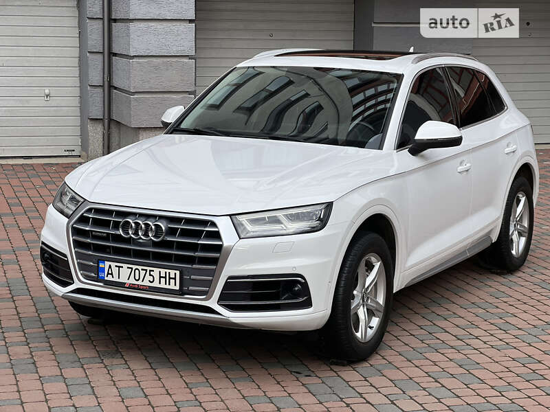 Позашляховик / Кросовер Audi Q5 2017 в Івано-Франківську