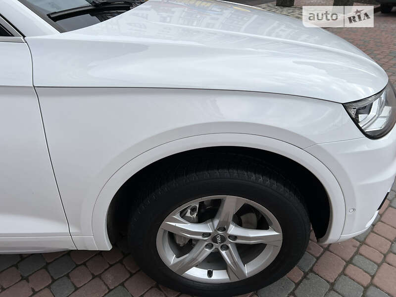 Позашляховик / Кросовер Audi Q5 2017 в Івано-Франківську