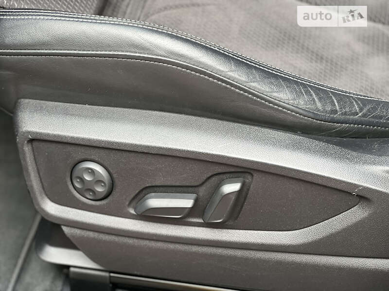Позашляховик / Кросовер Audi Q5 2017 в Івано-Франківську