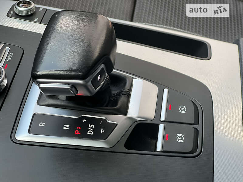 Позашляховик / Кросовер Audi Q5 2017 в Івано-Франківську