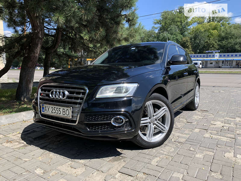 Внедорожник / Кроссовер Audi Q5 2016 в 